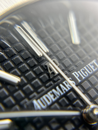 Audemars Piguet Royal Oak Automatic II 15400ST.OO.1220ST.01