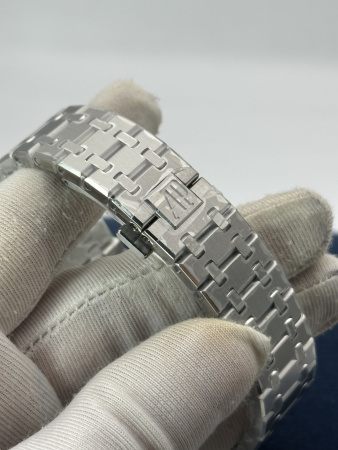 Audemars Piguet Royal Oak Automatic II 15400ST.OO.1220ST.01