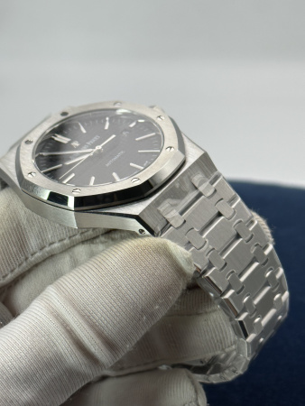 Audemars Piguet Royal Oak Automatic II 15400ST.OO.1220ST.01