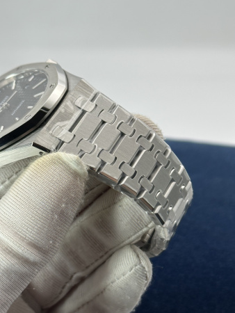 Audemars Piguet Royal Oak Automatic II 15400ST.OO.1220ST.01