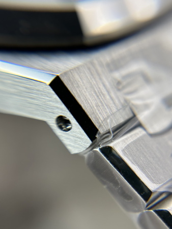 Audemars Piguet Royal Oak Automatic II 15400ST.OO.1220ST.01