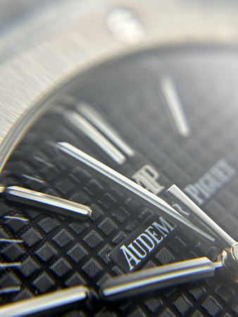 Audemars Piguet Royal Oak Automatic II 15400ST.OO.1220ST.01