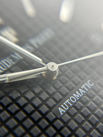Audemars Piguet Royal Oak Automatic II 15400ST.OO.1220ST.01